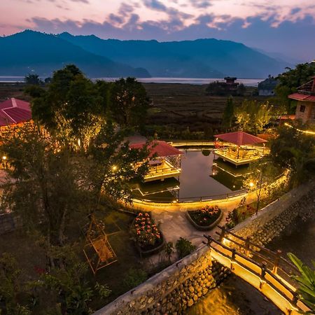 A Pousada Zostel Pokhara Exterior foto