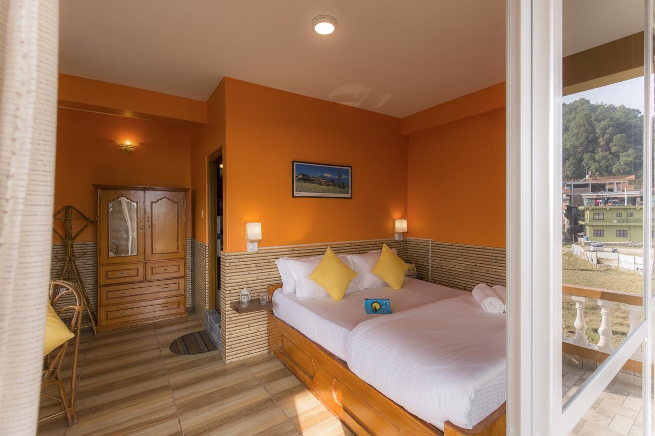A Pousada Zostel Pokhara Exterior foto