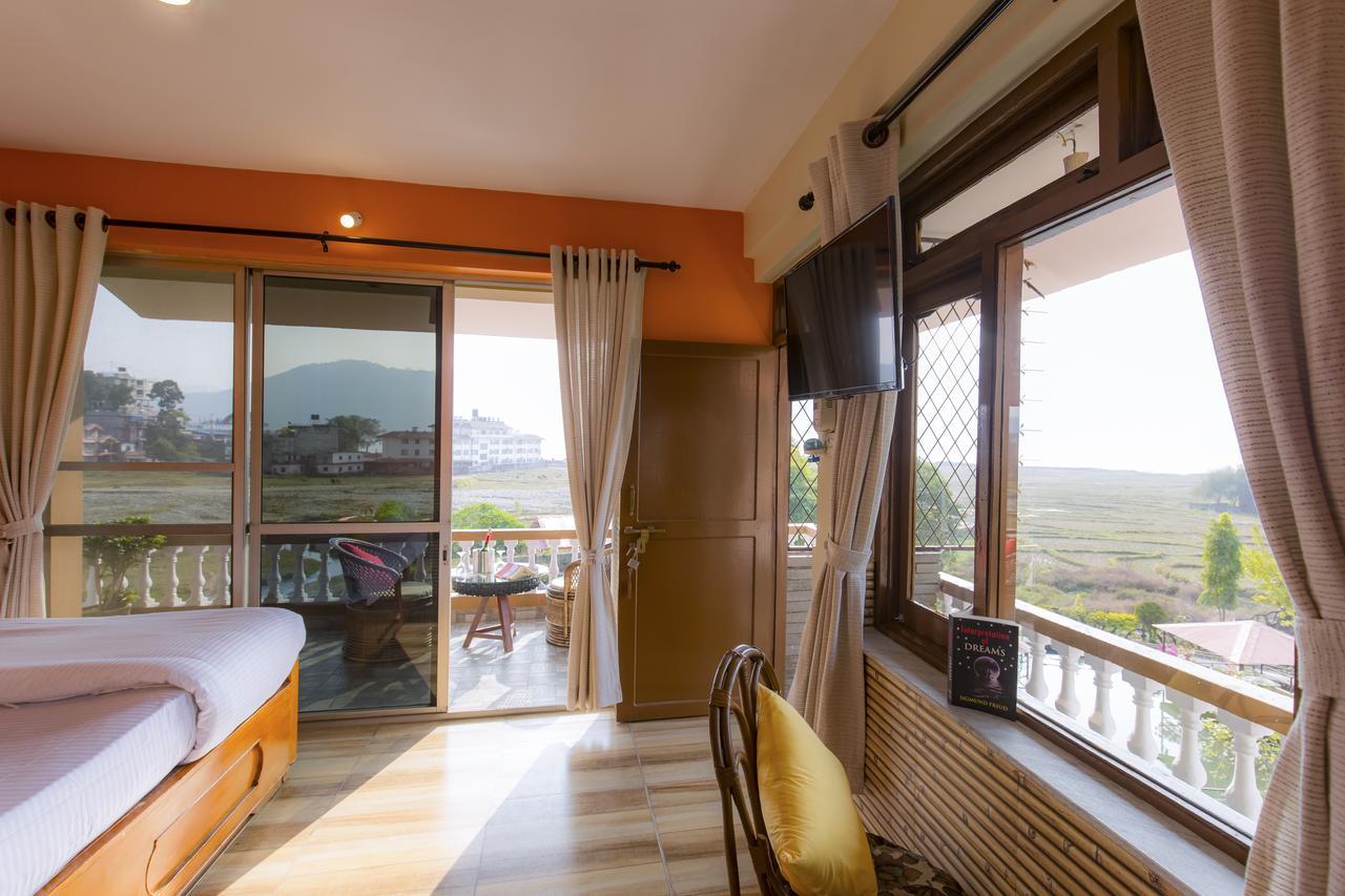 A Pousada Zostel Pokhara Exterior foto